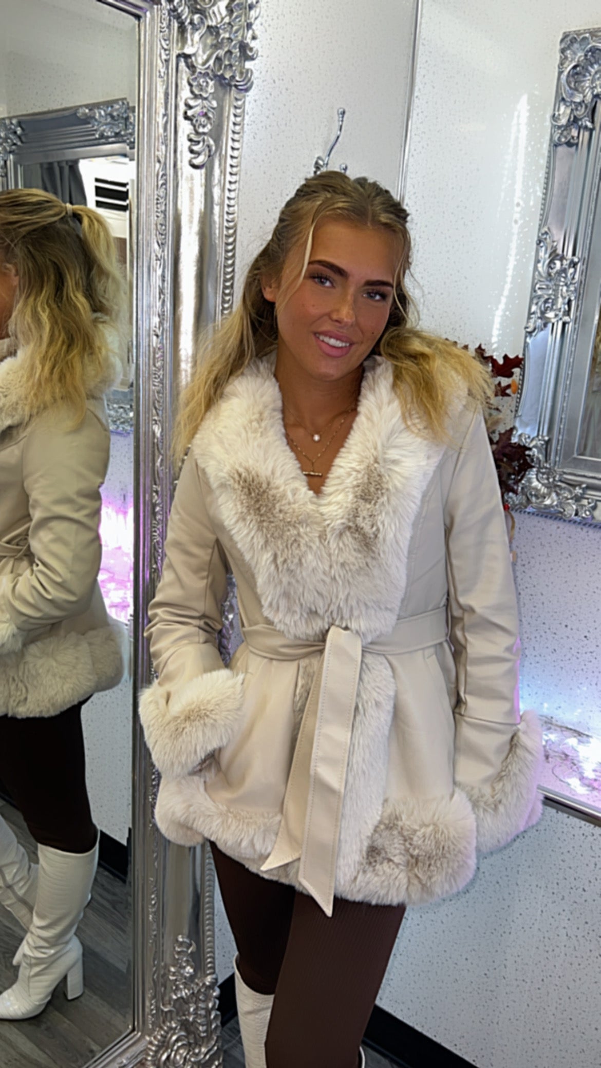 Ladies Swing Faux Fur Coat